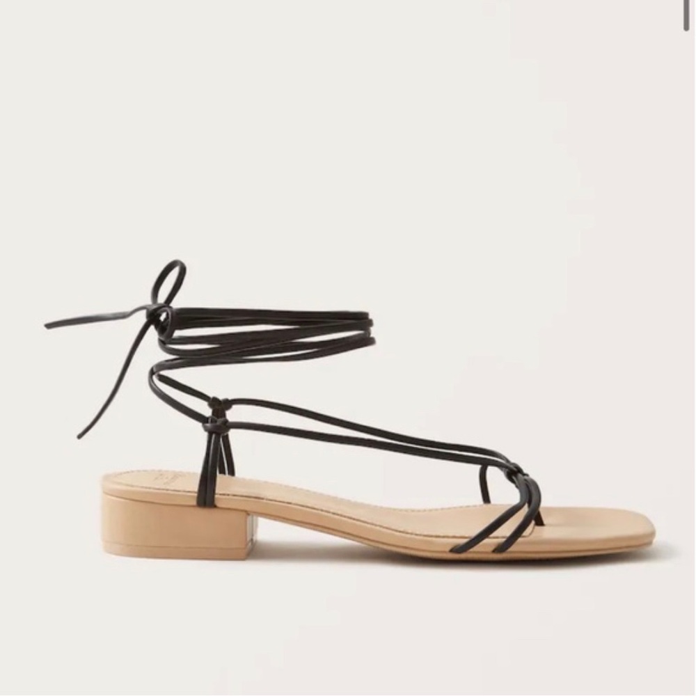 Abercrombie Tie Up Sandals (white)